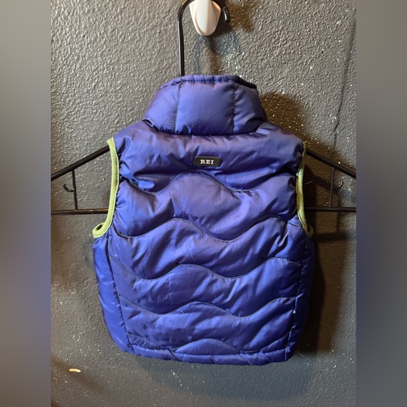 Kids REI Navy Blue Green Puffer Vest - Picture 2 of 4